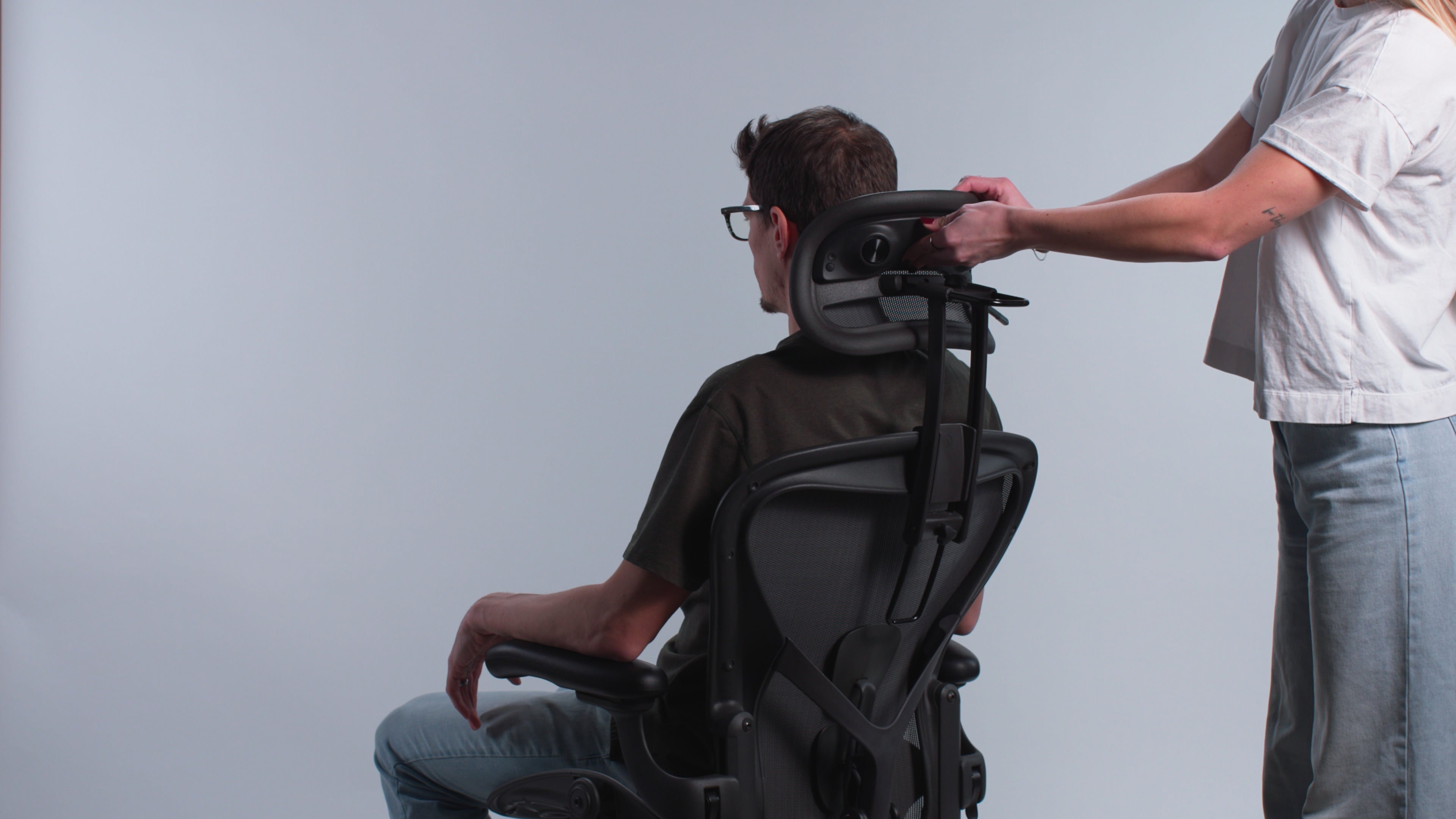 Wireless Speaker for Aeron Headrest