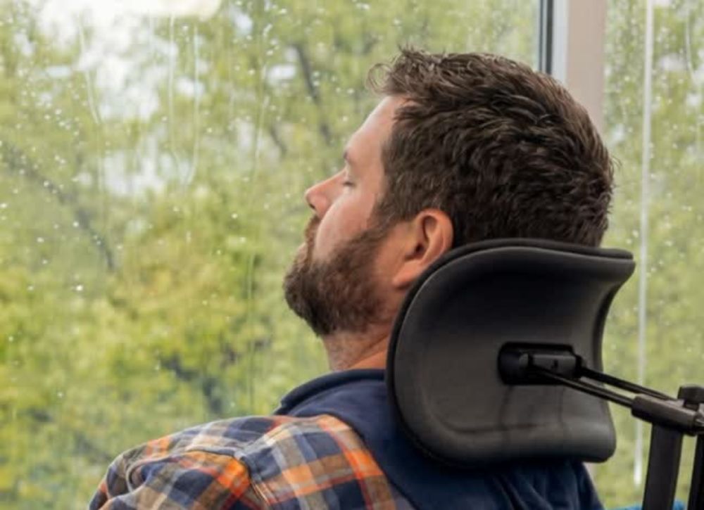 Ergonomic chairs need a headrest